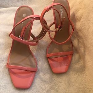 BRAND NEW PINK SHINY SANDALS